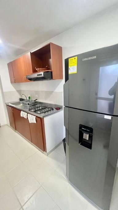 Apto Comodo En Conjunto 1 Piso Parqueadero *